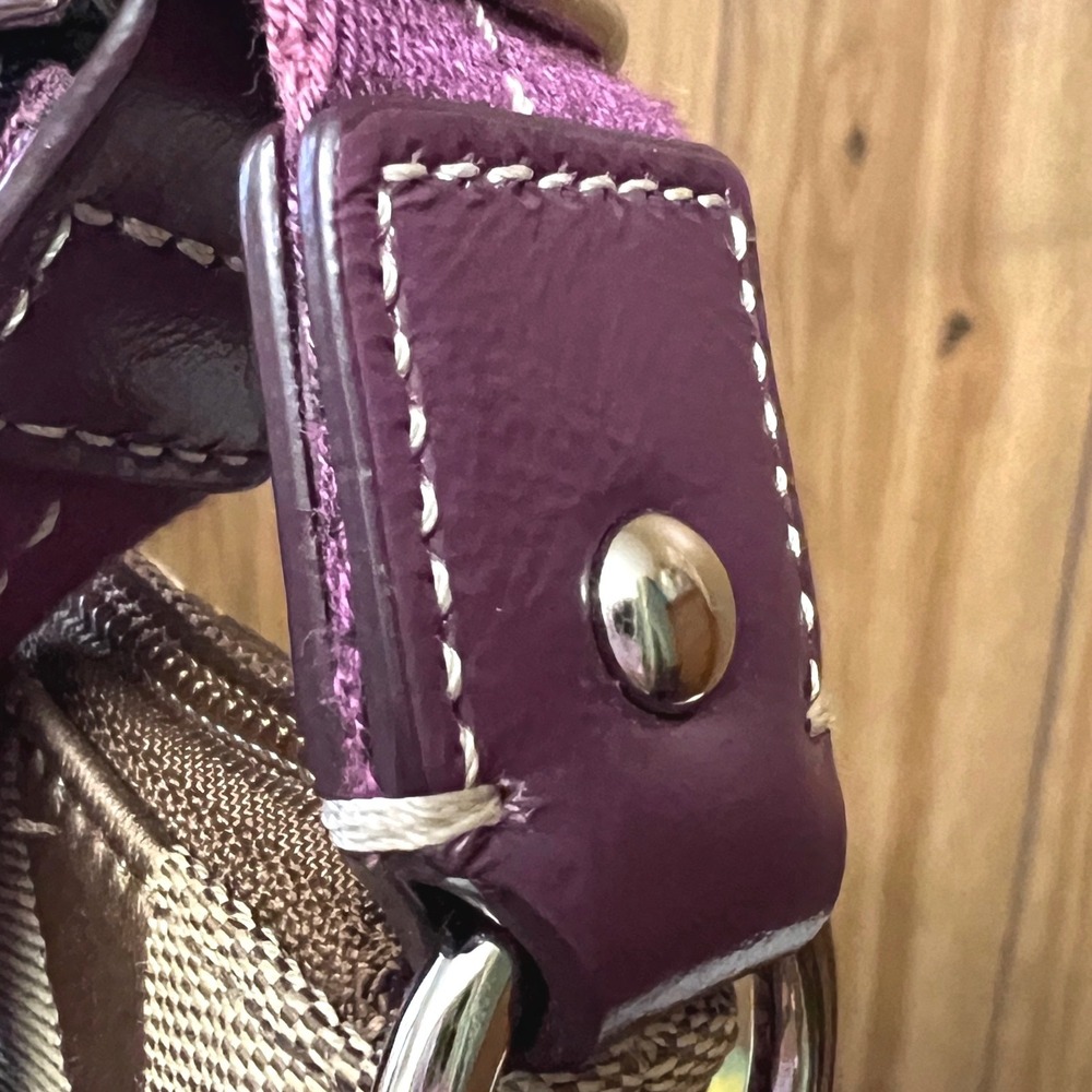 Coach Signature Swingpack Crossbody Shoulder Handbag Purse Purple Brown Canvas - Picture 7 of 8